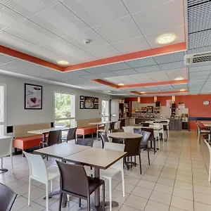 https://ace-hotel-montlucon.hotels-rhonealpes.com